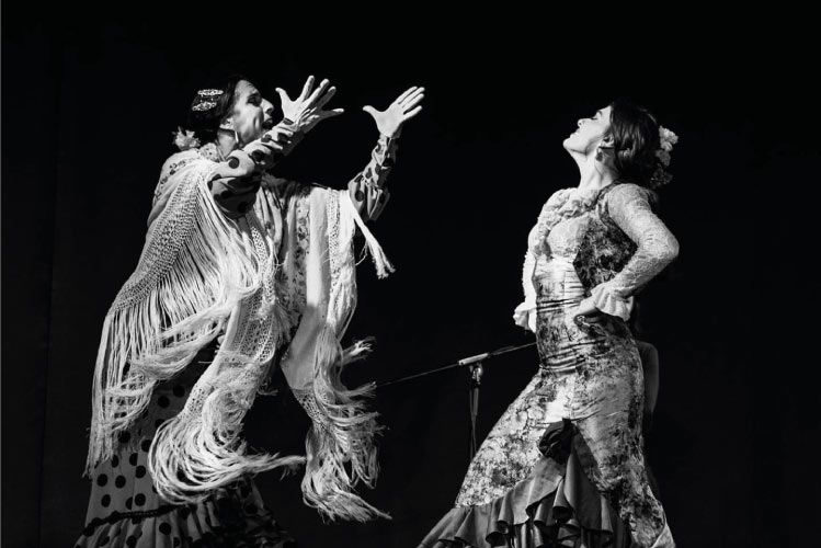 Sara Nieto y Lisi Sfair